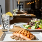 How to Eat Out While Staying on a Diet